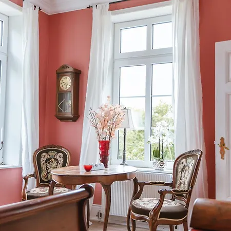 Lindegaarden Kollund Bed & Breakfast